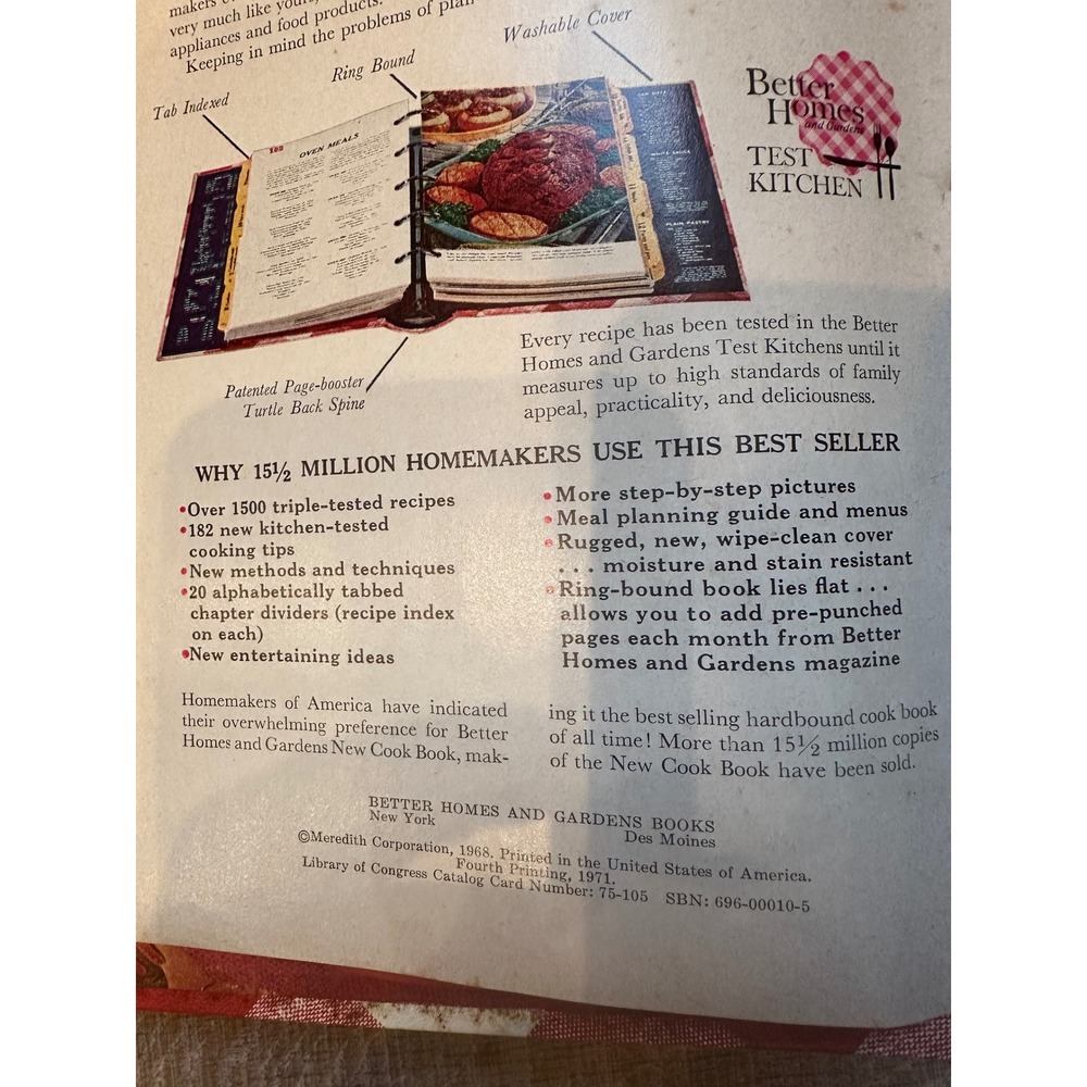 Vintage 1971 Better Homes and Gardens New Cook Book Red Gingham Binder 1968 Ed - Picture 3 of 6